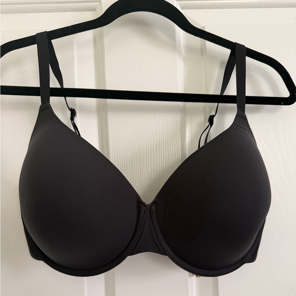 NWT SKIMS Fits Everybody Black Underwire T-Shirt Bra Size 38DD